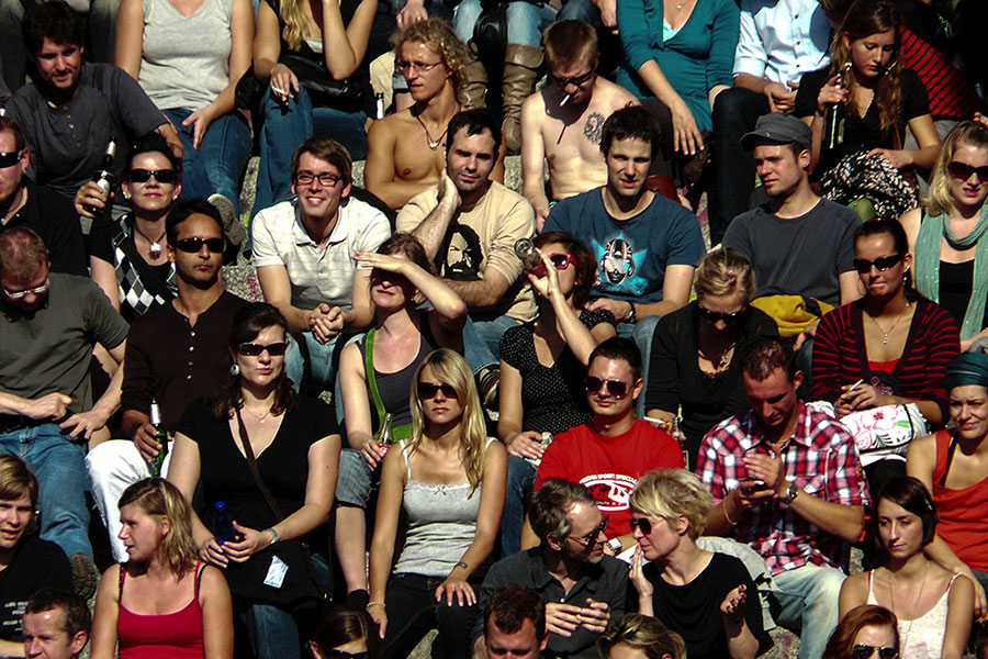 Foule dans un parc